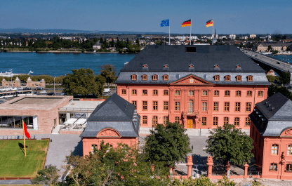 Kleine Anfragen und Anträge in den Parlamenten der Bundesländer