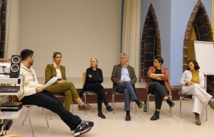 Teilnehmende der Podiumsdiskussion auf der Veranstaltung der KHSB