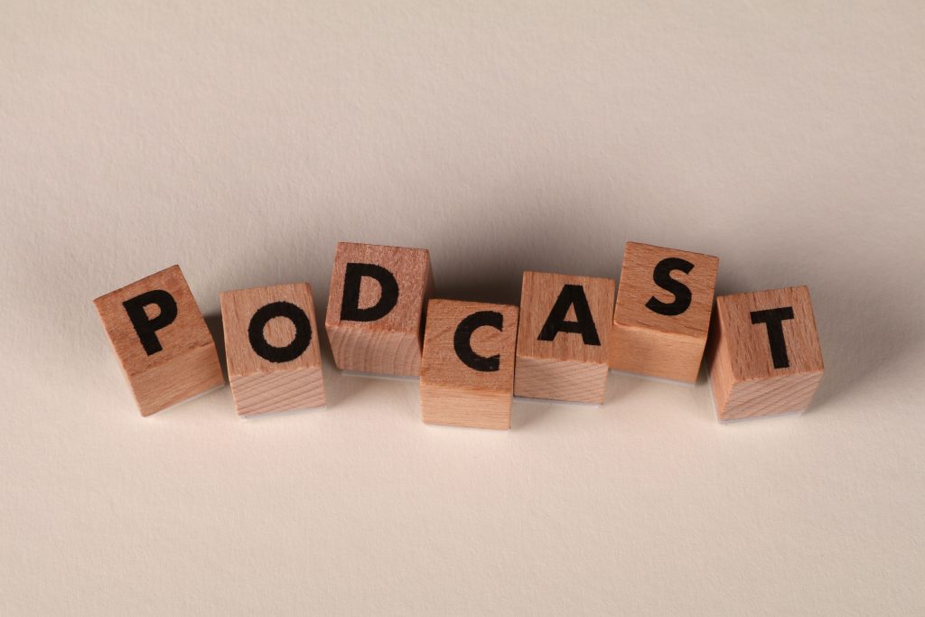 Podcast: Total Sozial – Wenn Mama ins Gefängnis muss
